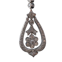18k White Gold Diamond Drop Earrings
