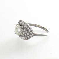 PLATINUM 1.28CT CENTER DIAMOND WEDDING RING