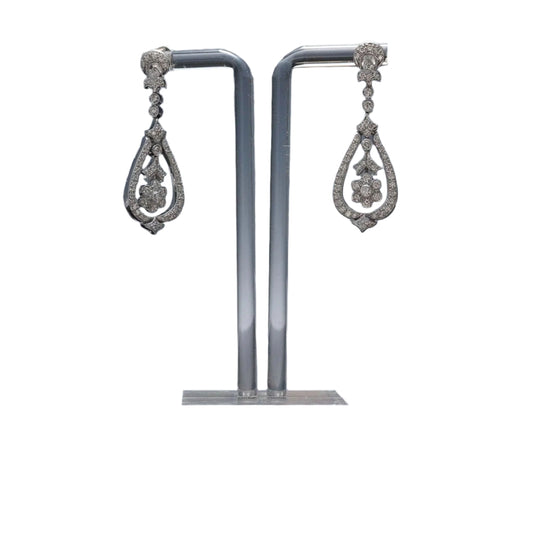 18k White Gold Diamond Drop Earrings