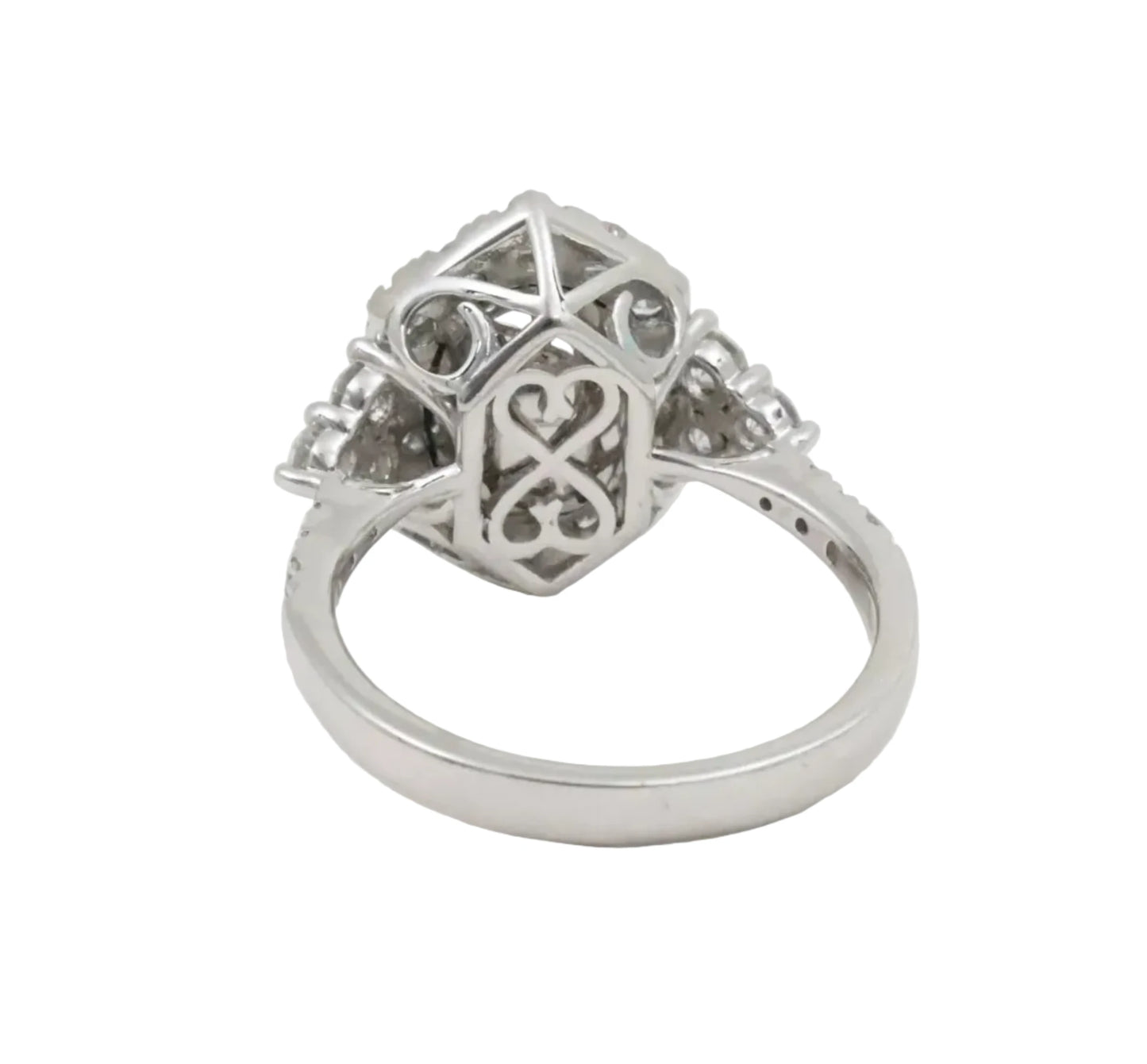 Platinum Saphire And Diamond Ring, GIA