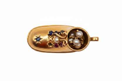 14kt charm Shoe with pearls