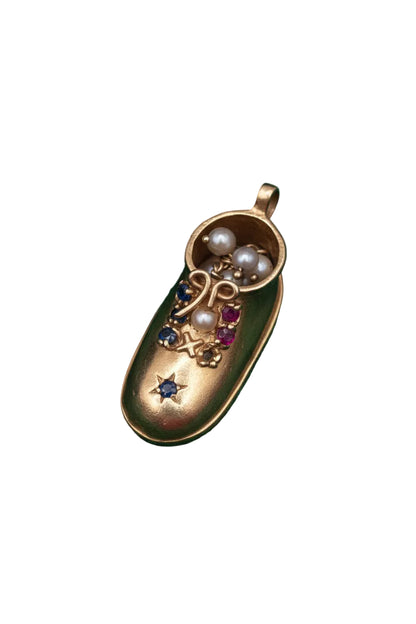 14kt charm Shoe with pearls