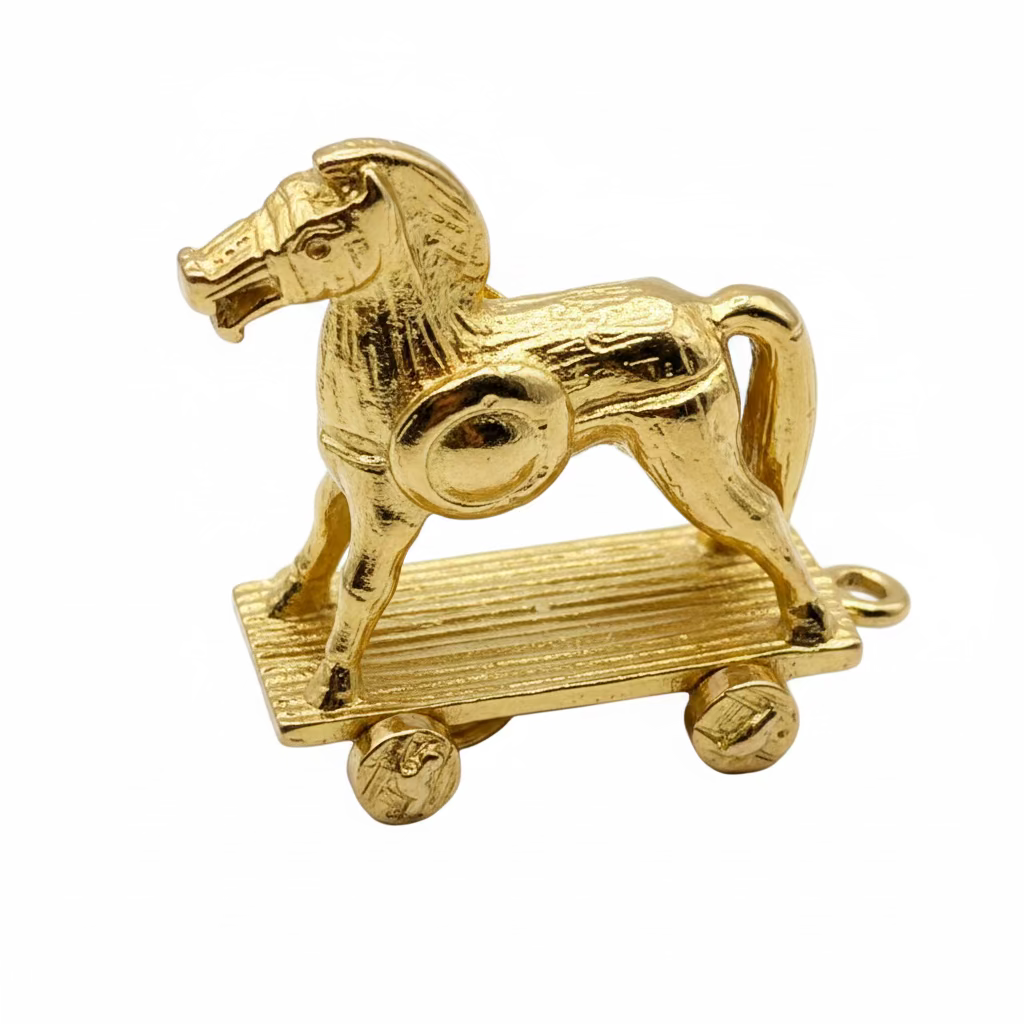 9 Kt Gold Charm Trojan Horse Opens