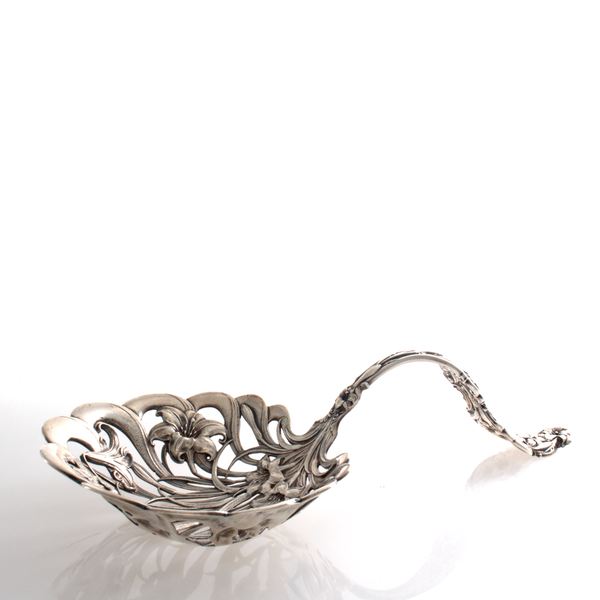 Lily Sterling Silver Bonbonniere