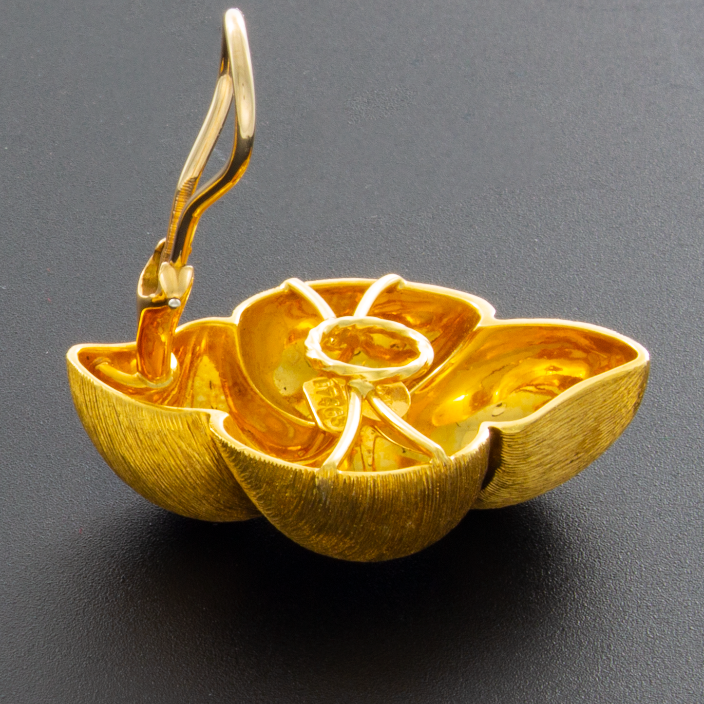 Henry Dunay 18k Yellow Gold "Sabi Collection" Earrings